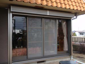 電動窓シャッター